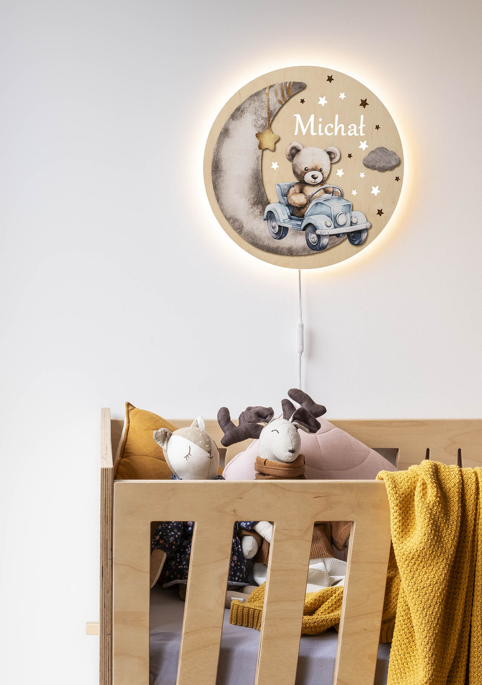 Lampka nocna dla dziecka - Miś w samochodzie